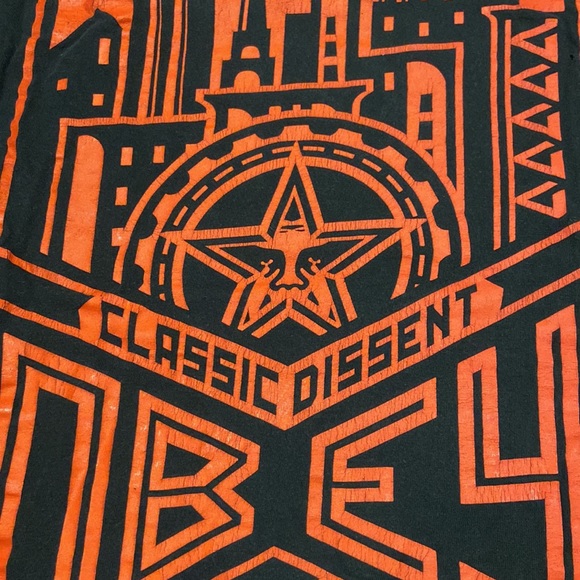 Vintage obey black tee with logo - Picture 3 of 6